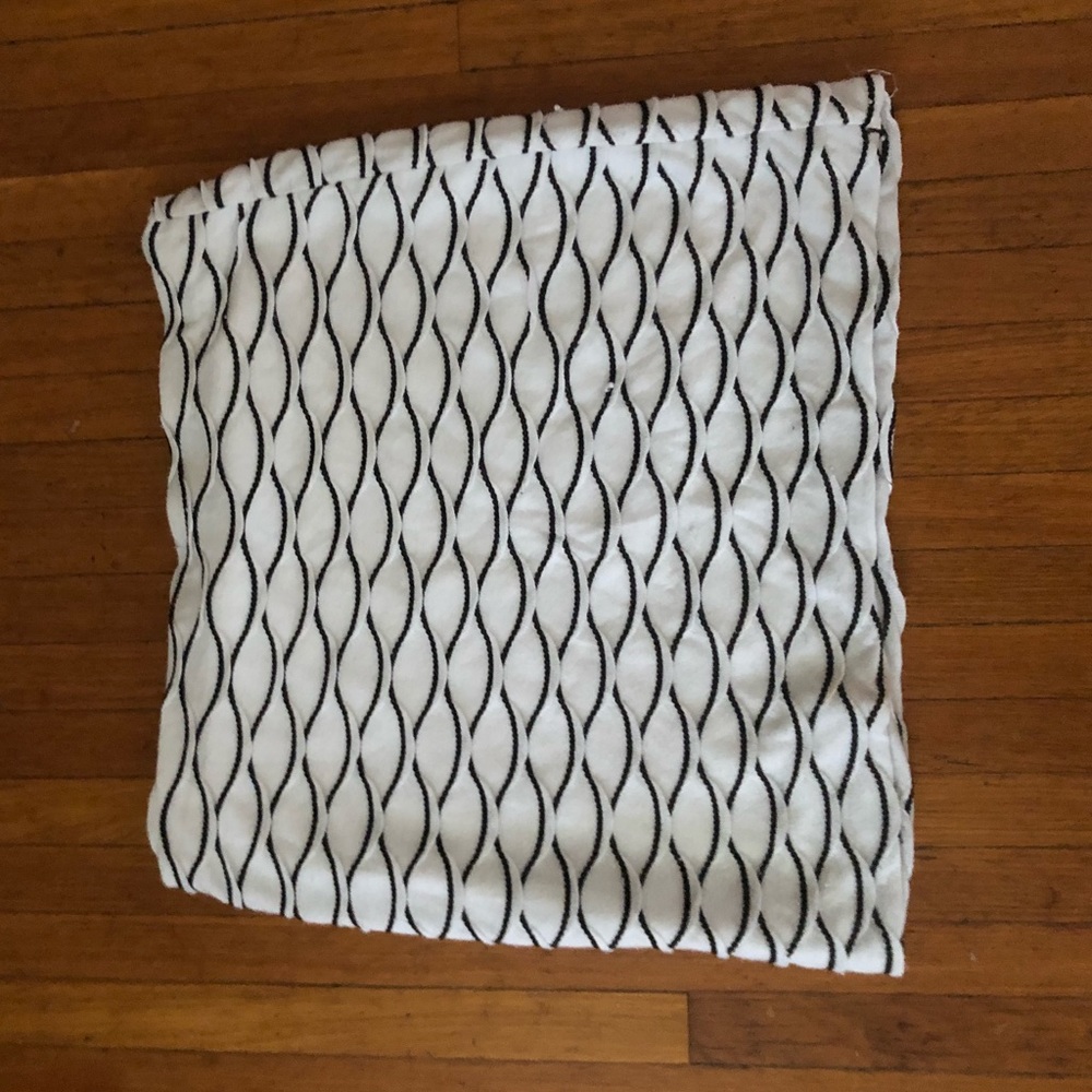 Wet seal body con skirt